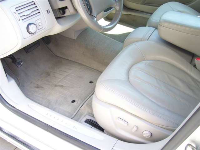 Buick Lucerne 2011 photo 8